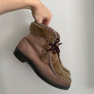 Vintage 70’s Snowland Shearling Winter Boots